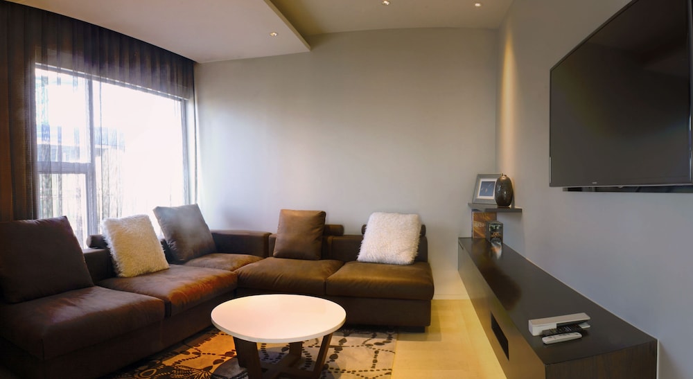 Mode Sathorn Hotel 47/73