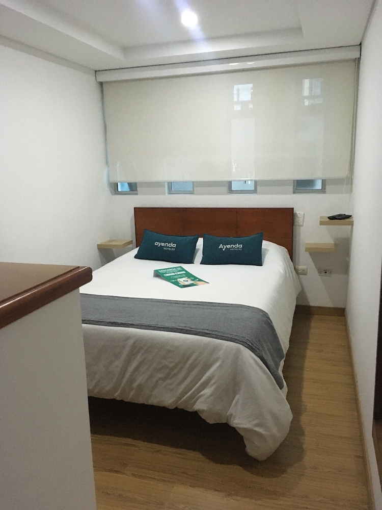 Ayenda 1043 Apartahotel Kafir 12/59