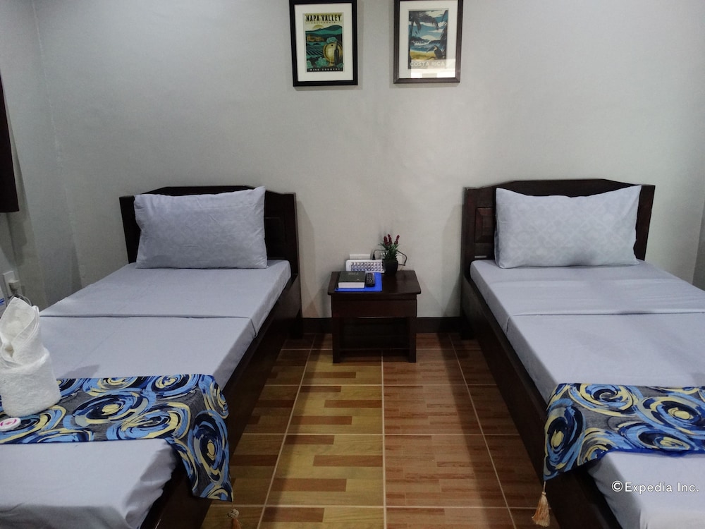 Harbour Gardens Tourist Inn 34/46