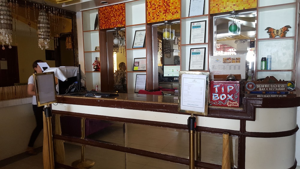 Dreamwave Hotel Puerto Galera 5/42