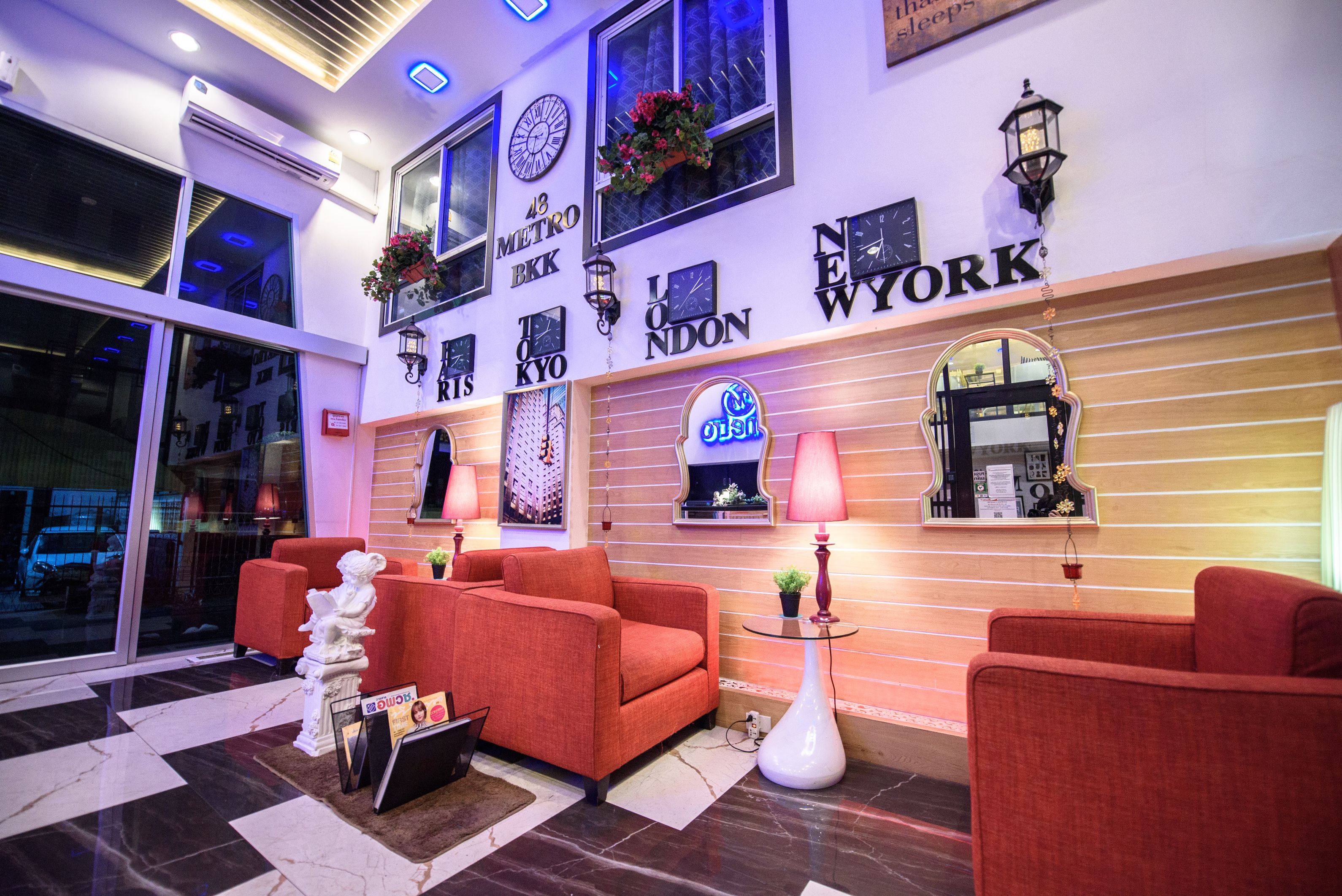 48 Metro Hotel Bangkok by ZUZU 81/101
