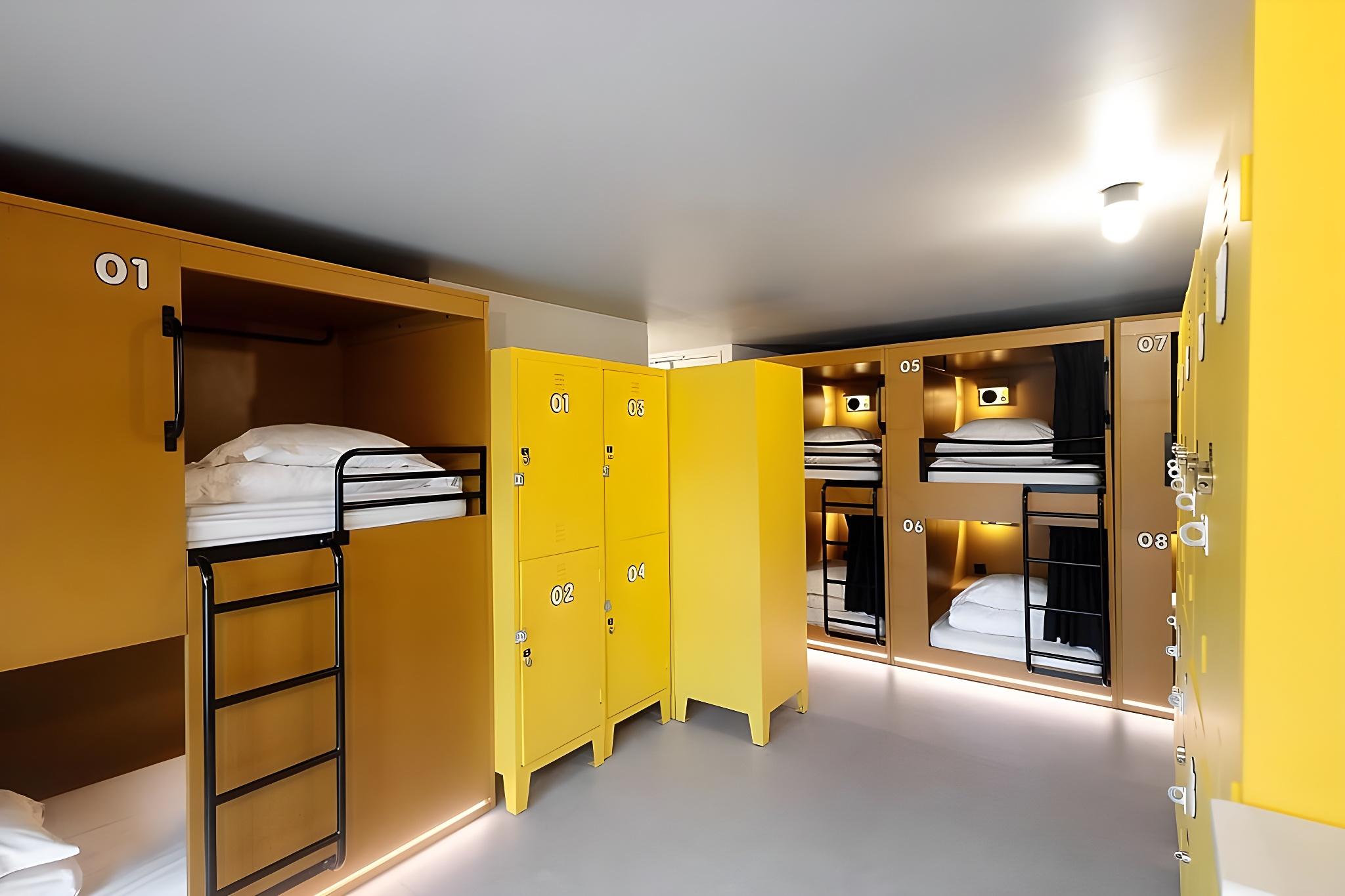 Mixed Dorm, 14 Beds