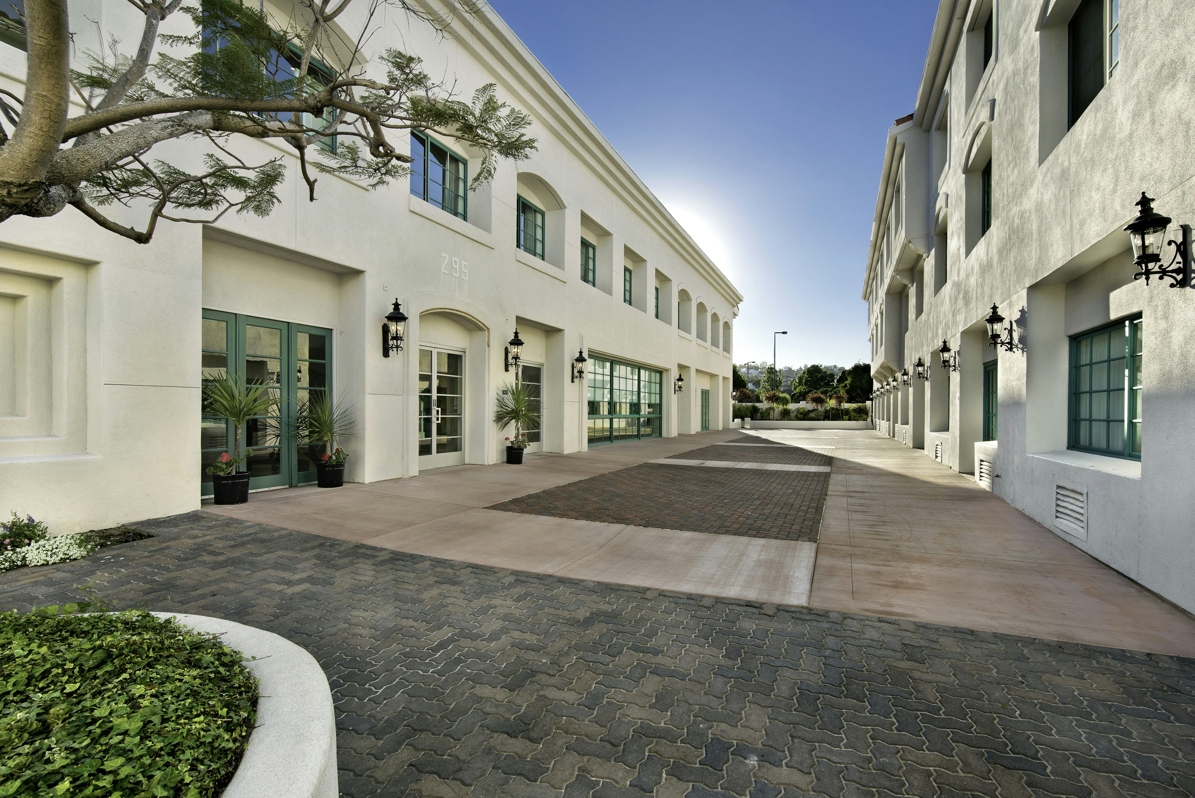 DOUBLETREE BY HILTON SAN PEDRO - PORT OF LOS ANGELES 58/65