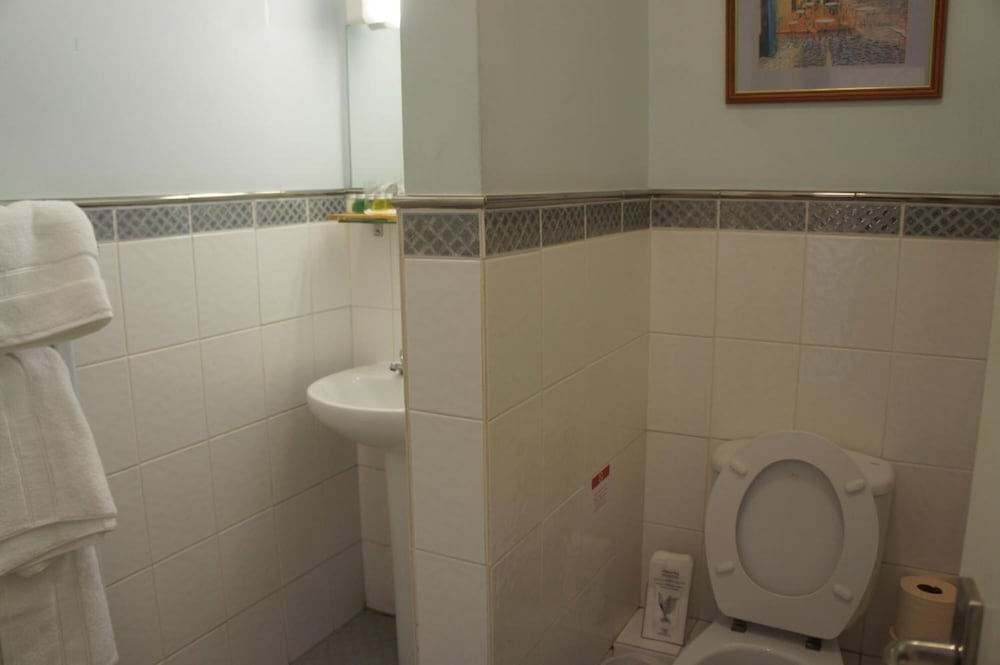 Athena Guest House 28/29
