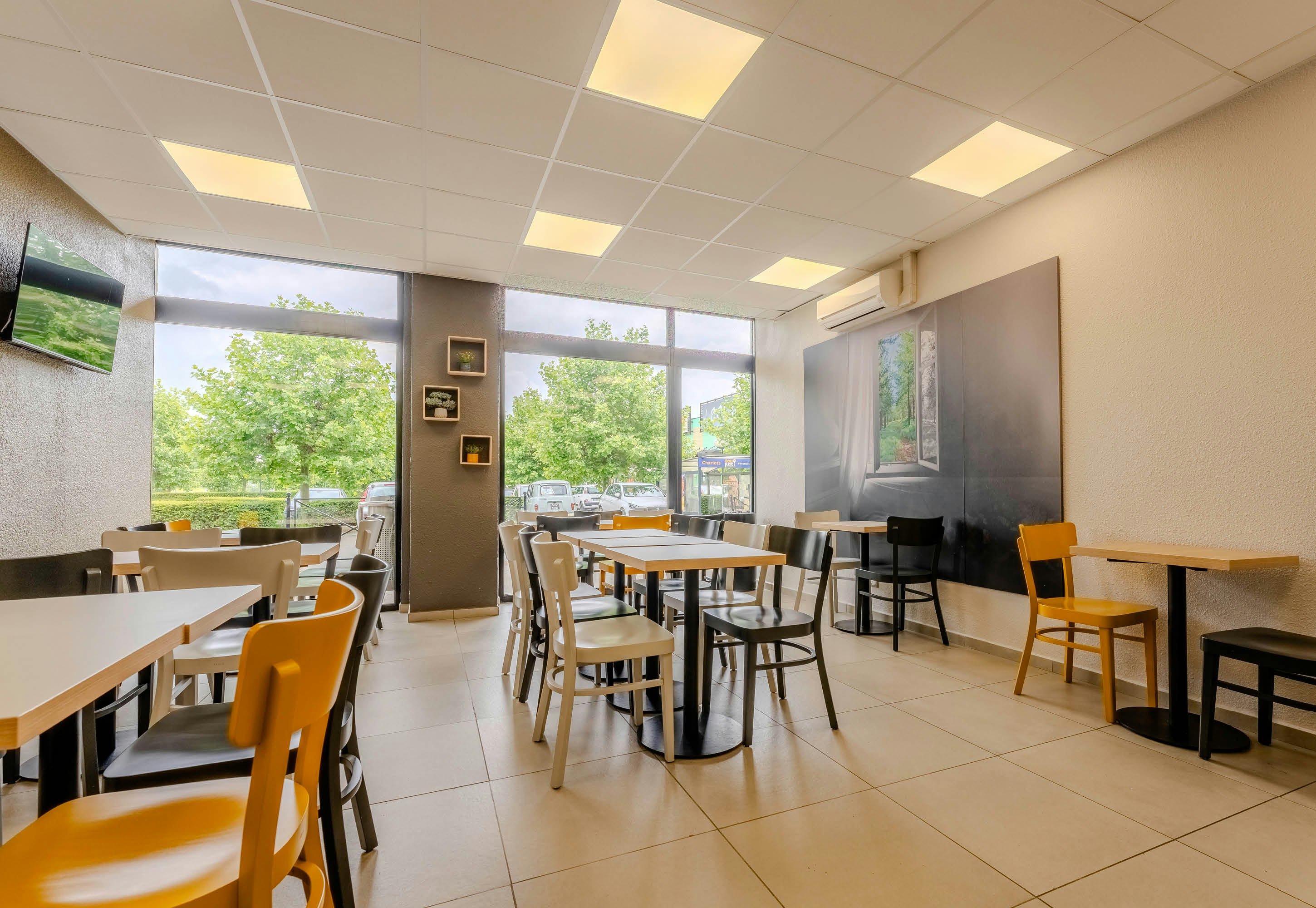 B&B HOTEL Cambrai 28/35