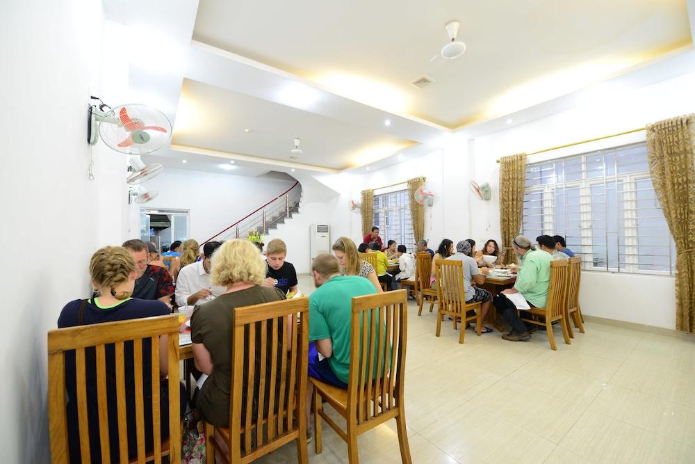 Catba Island Hotel 24/50