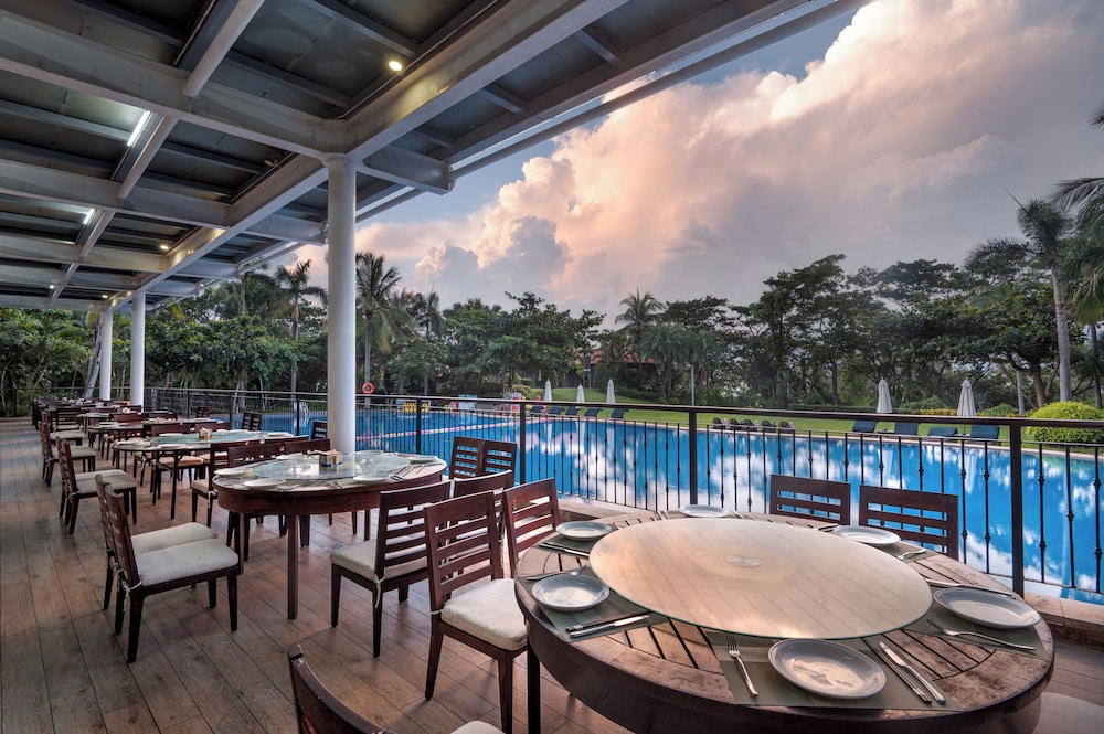 Sanya Seacube Holiday Hotel 30/49