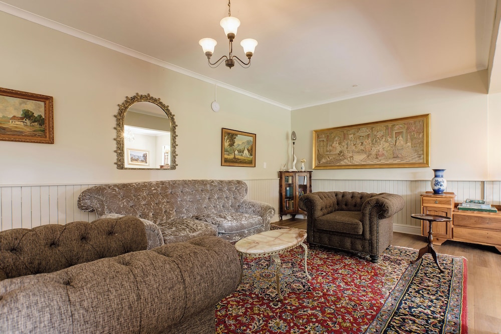 Portland Manor 28/48