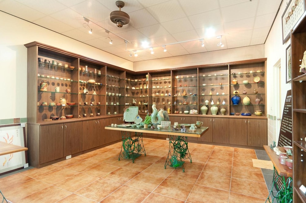 Family Pottery B&amp;B 7/26