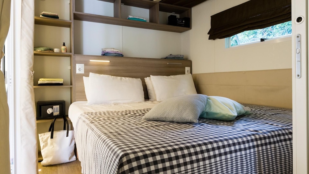 Camping Weekend Glamping Boutique 16/50