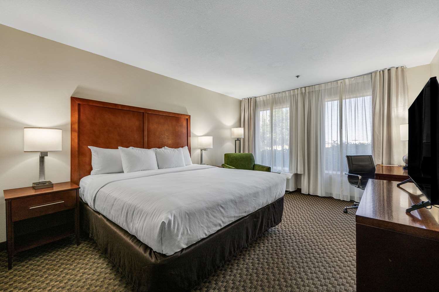 Upgrade, King Bed