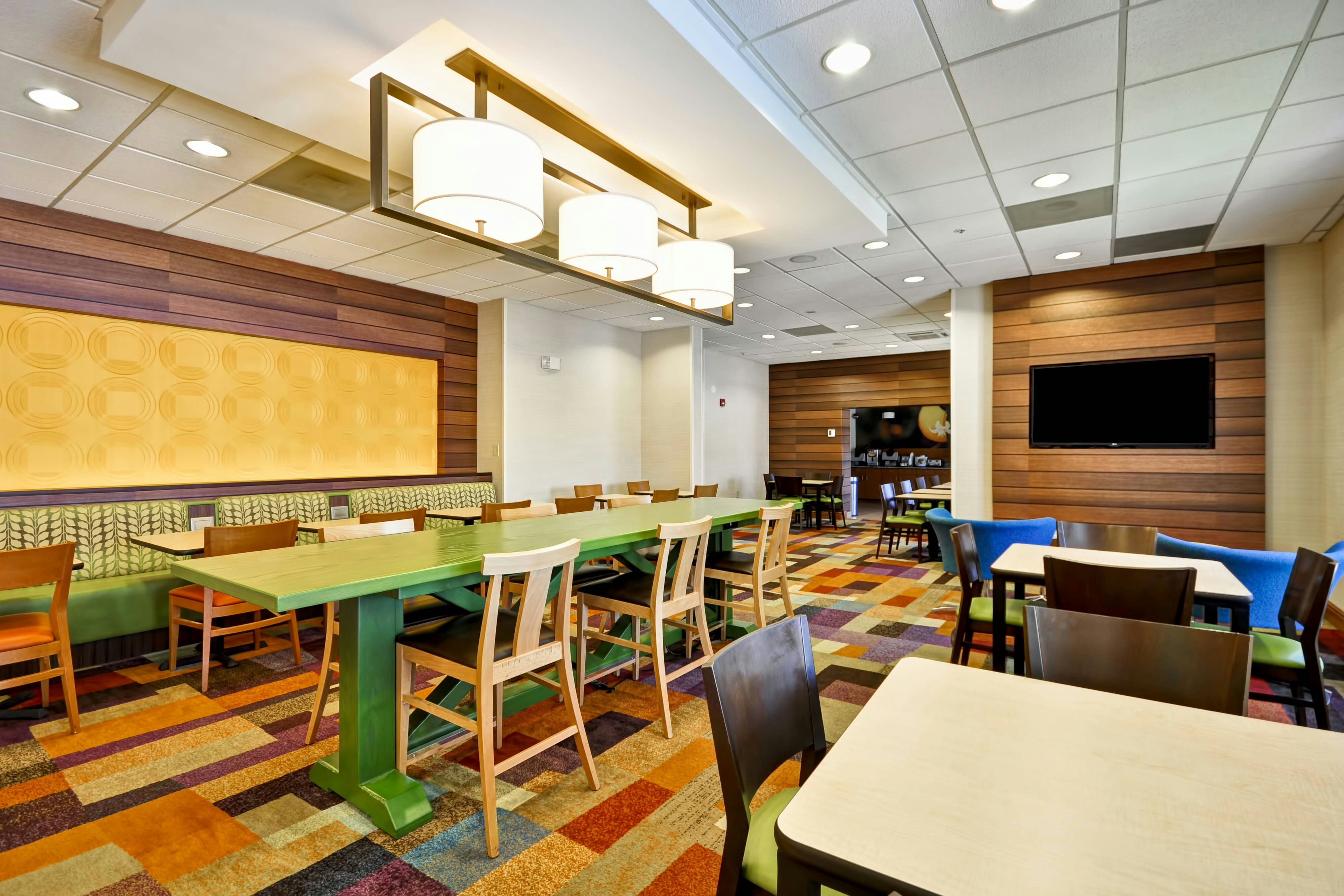 Fairfield Inn & Suites by Marriott Atlanta Vinings/Galleria 11/15