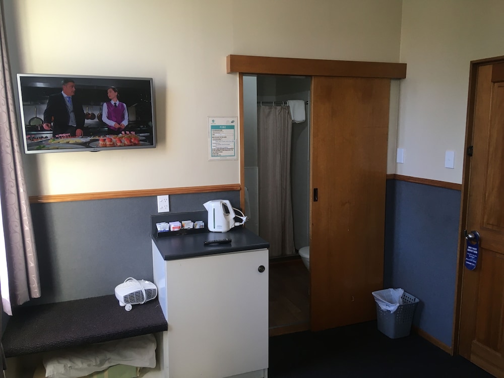 Leviathan Heritage Hotel Dunedin 54/66