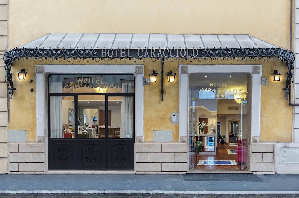 Hotel Caracciolo 2/62