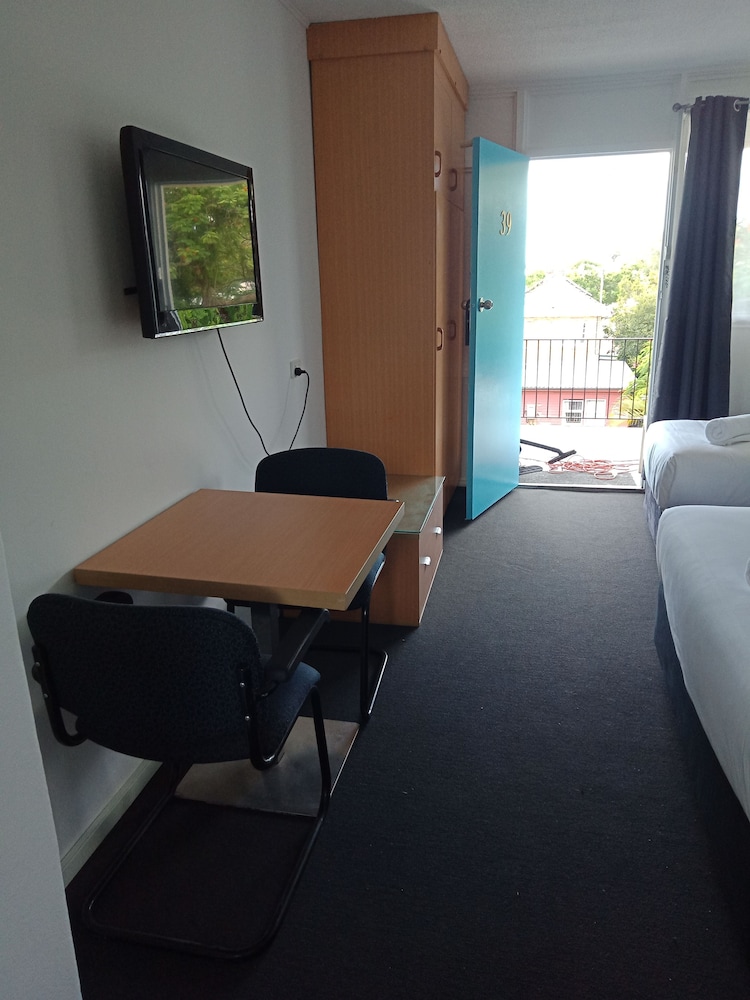 Annerley Motor Inn 60/69