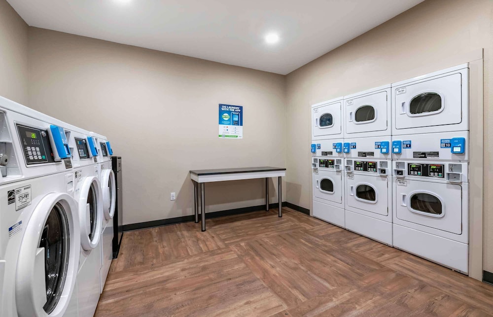 Extended Stay America - Tampa - Fairgrounds - Casino 37/63
