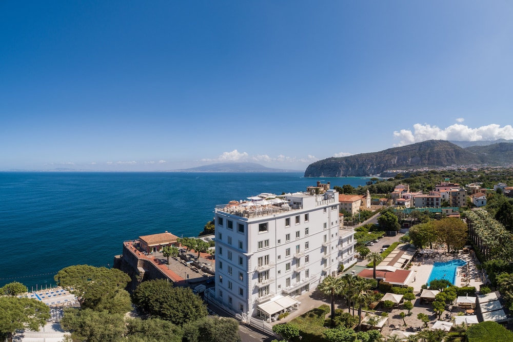 Hotel Mediterraneo Sorrento photo5