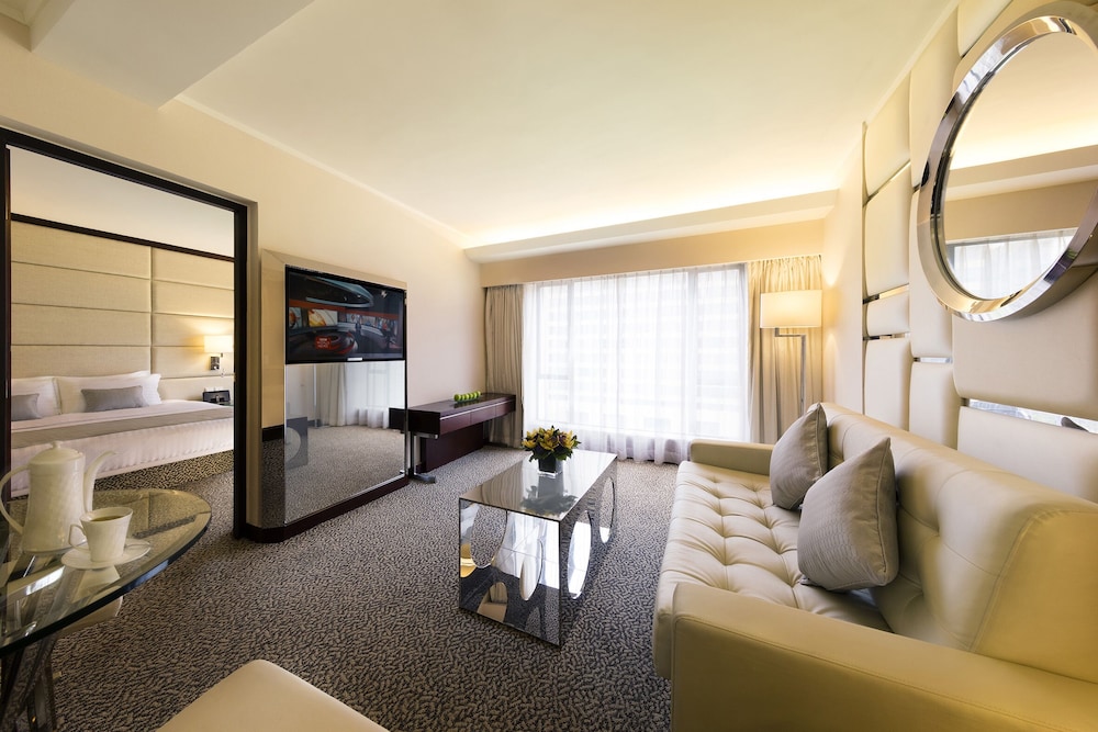Regal Kowloon Hotel 30/50