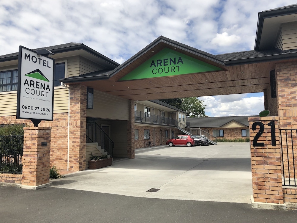 Arena Court Motor Lodge 27/32