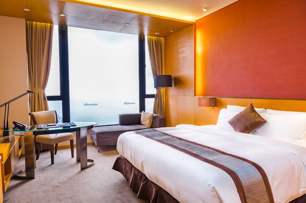 The T Hotel 8/41