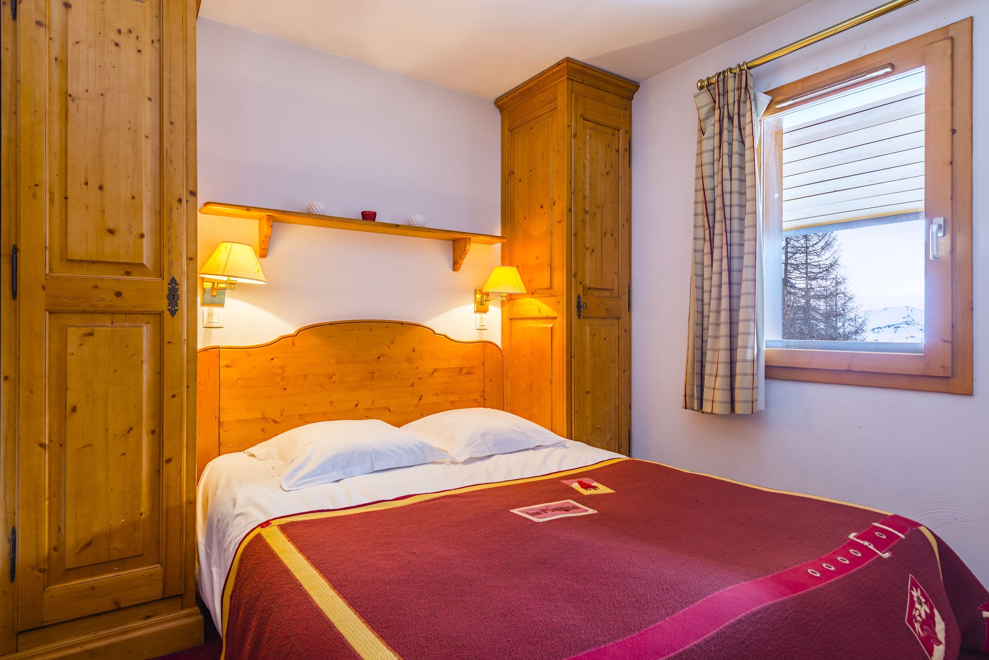 شقة بسريرين منفصلين وسرير بطابقين بغرفتي نوم مع سرير سحّاب إضافي، LAGRANGE Prestige Aspen - La Plagne 2/10
