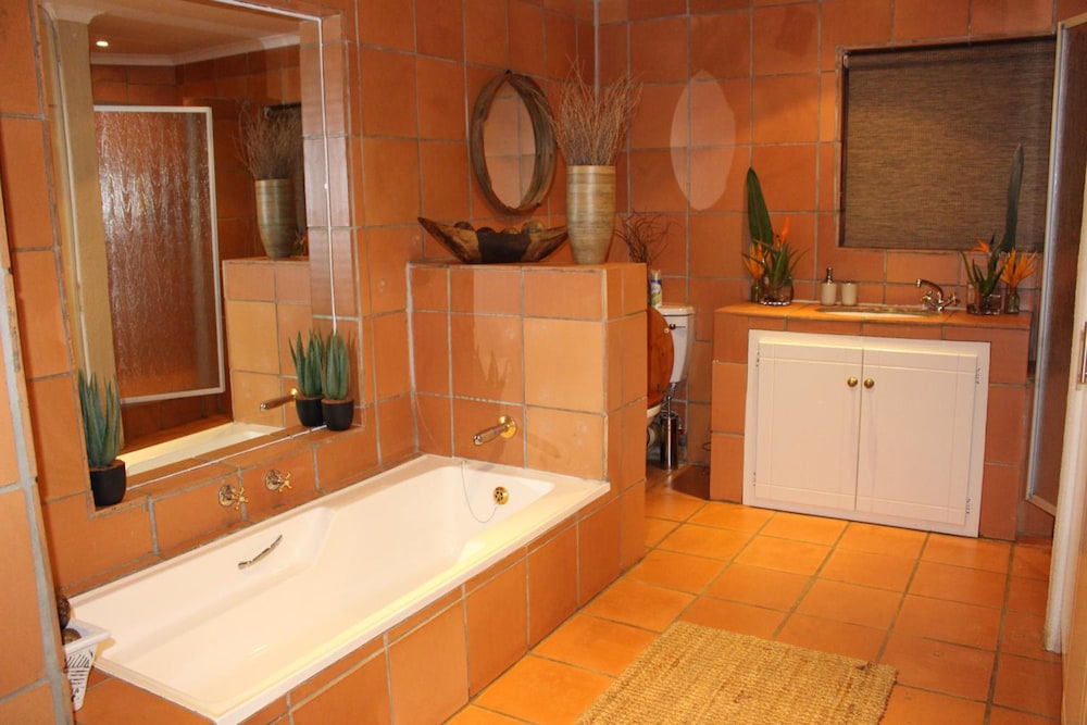 Ulwazi Rock Lodge 47/50
