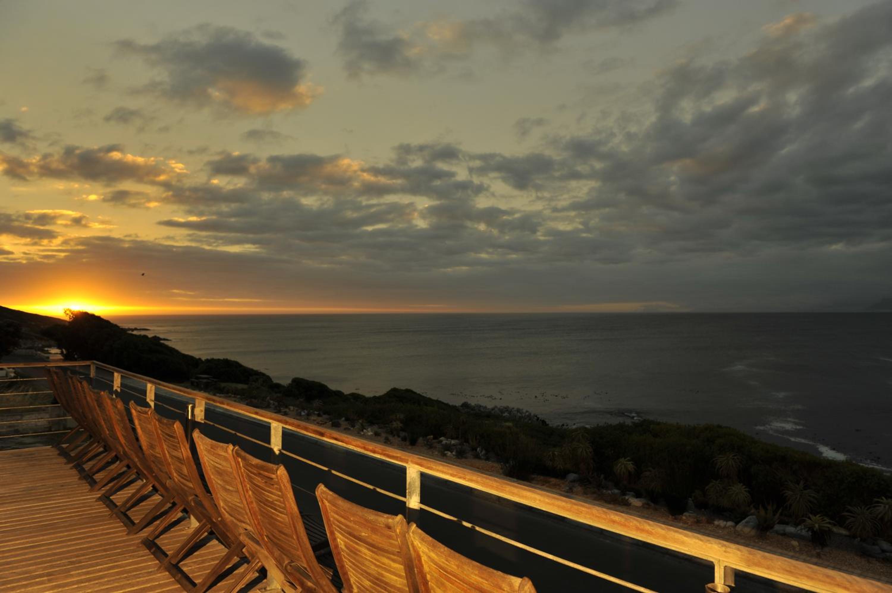 Whalesong Lodge 19/24