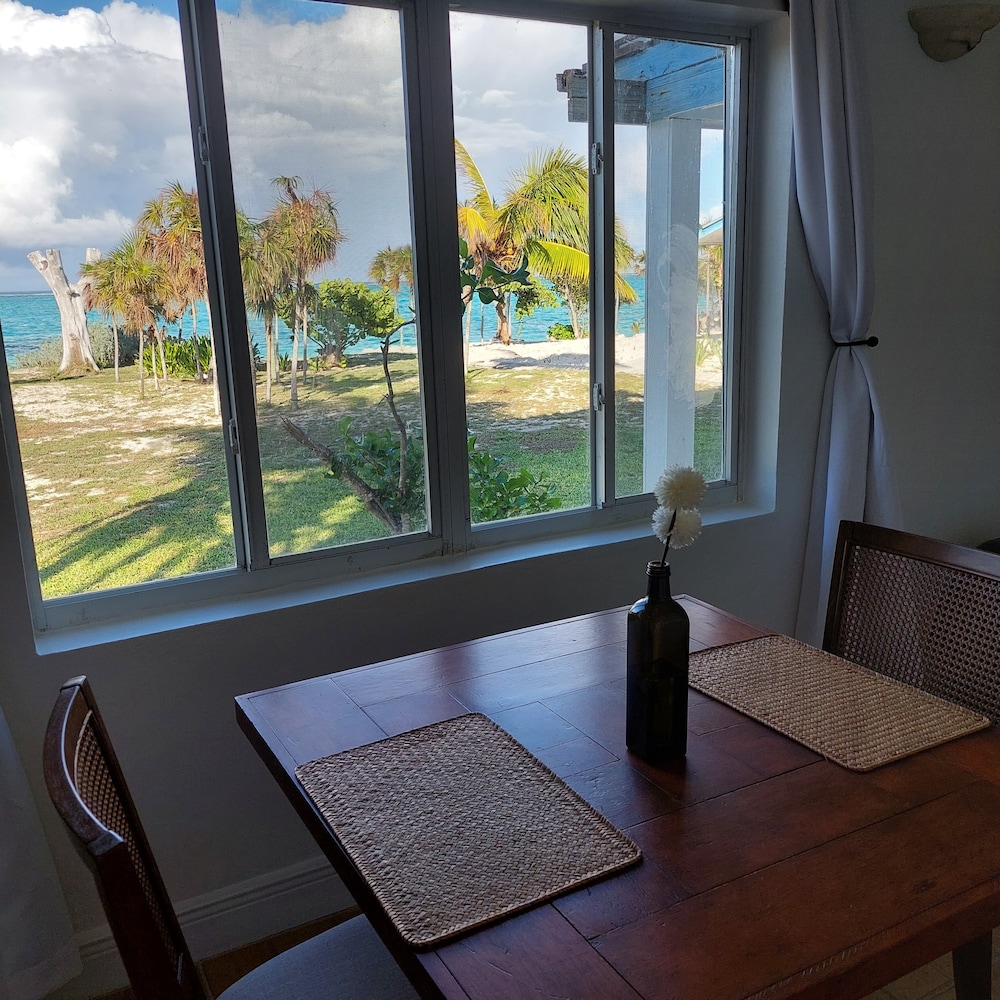 Pelican Beach Hotel 29/50