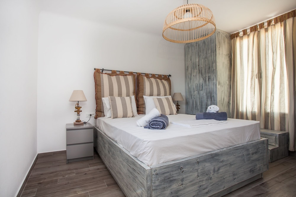 OLIVE MYKONOS VILLAS 14/73