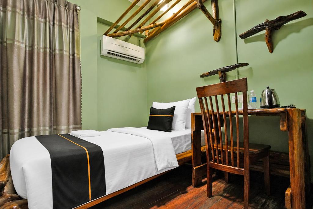 Townhouse Near Tanjung Batu Formerly 900 Inn 12/21