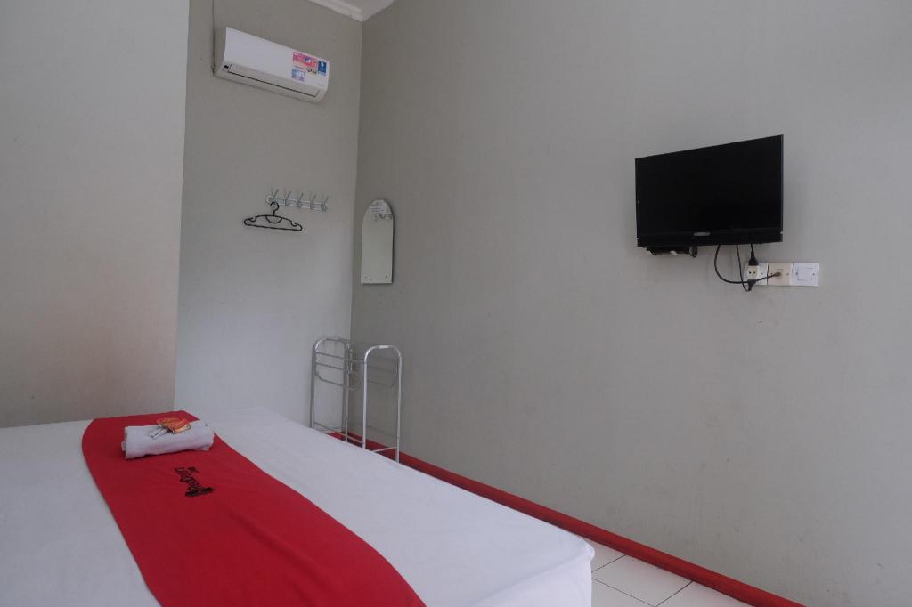 RedDoorz near Kampus UMP Purwokerto 28/44