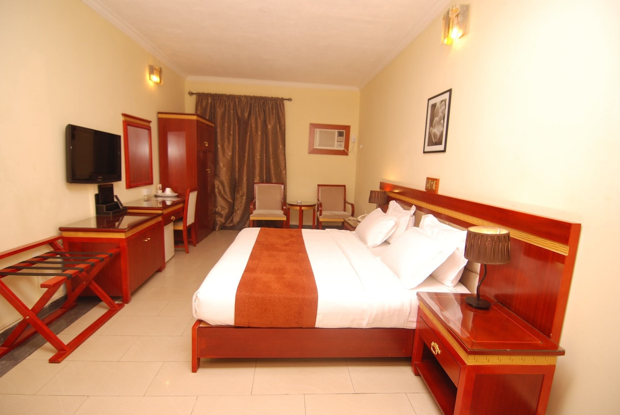 غرفة تنفيذية بسرير كوين، Hotel Rosebud 2/3
