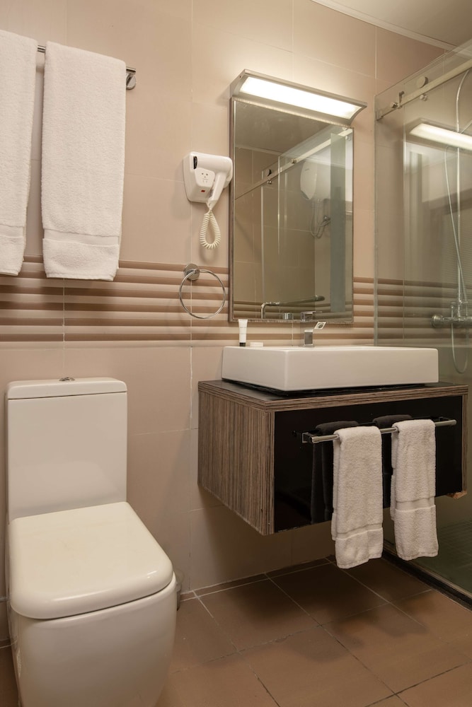 Golden Tulip Dar City Center 28/77