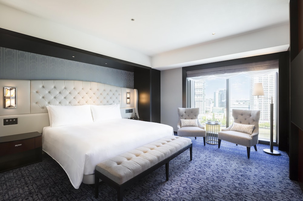 EXECUTIVE, SUITE, KING BED, LOUNGE ACCESS, HIGH FLOOR