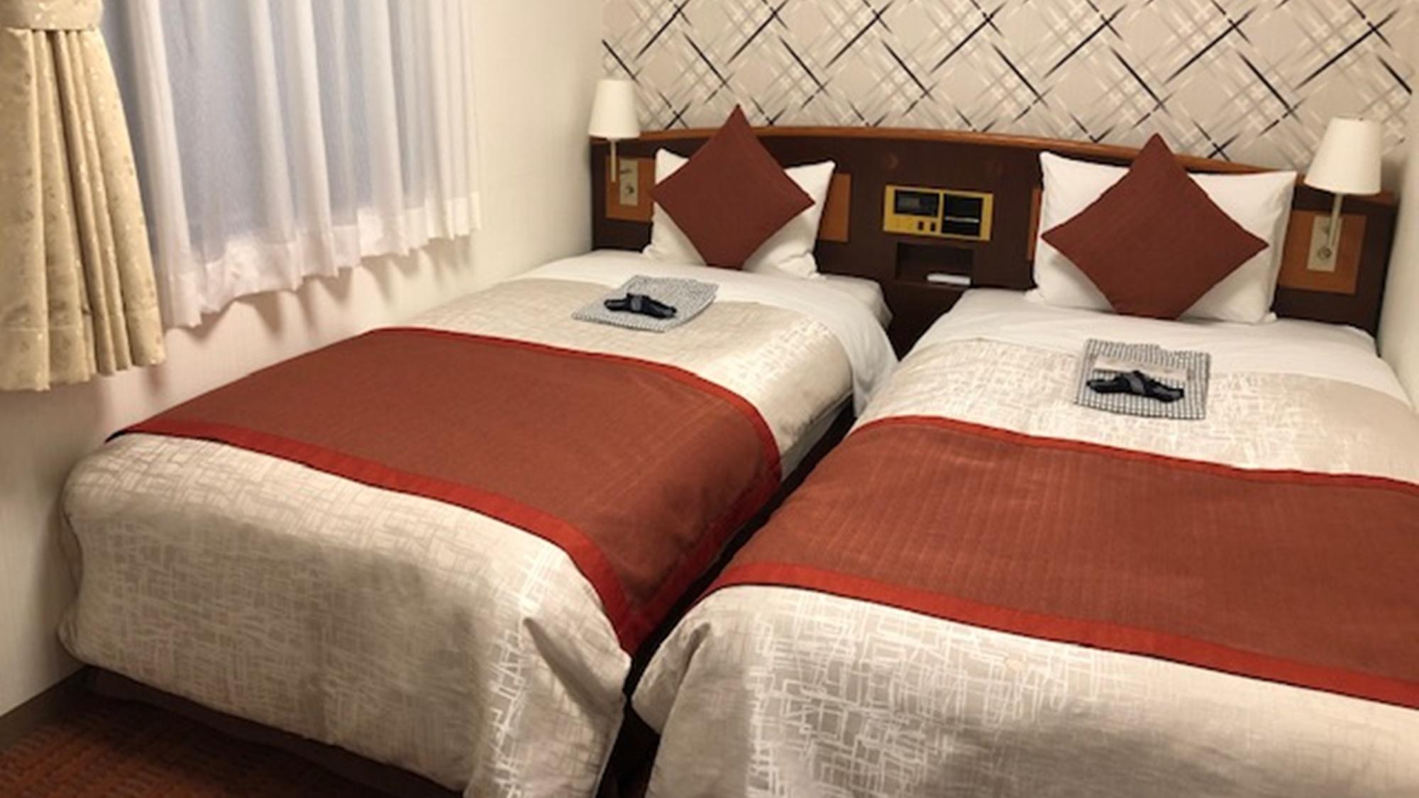Compact, Standard, Twin Beds