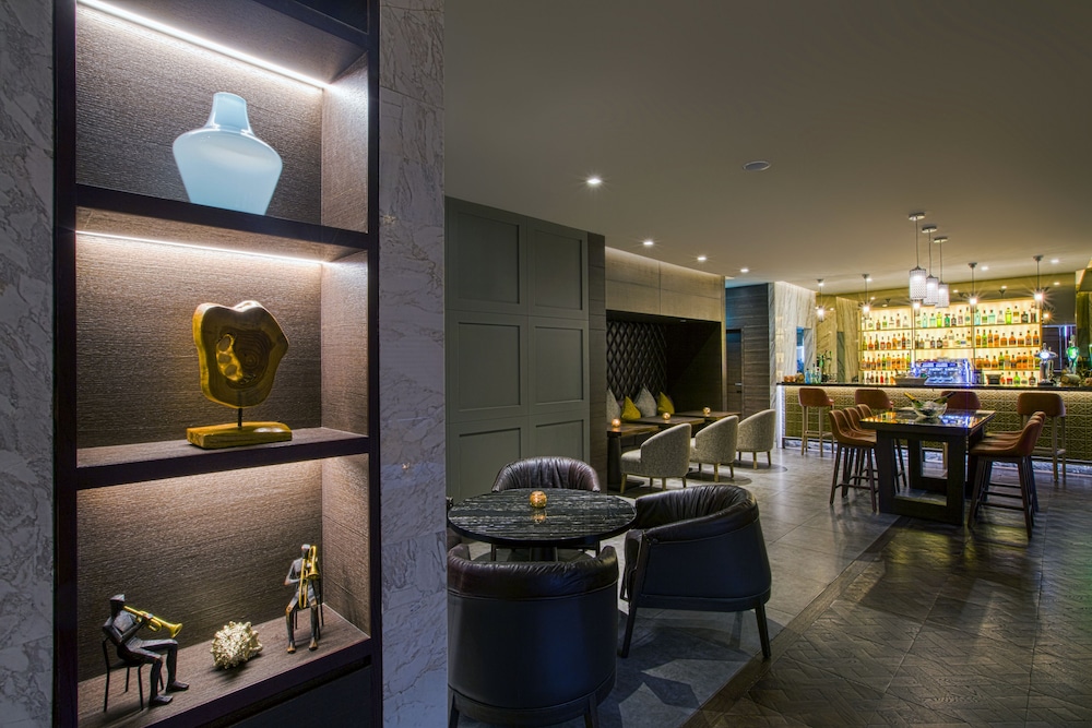 Grayton Hotel Dubai 13/66