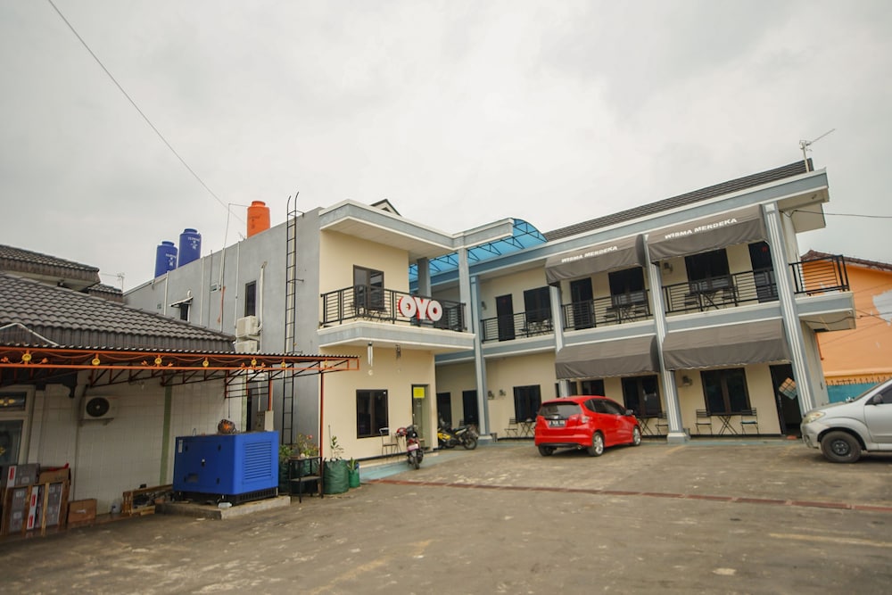 Oyo 247 Wisma Merdeka 1/30