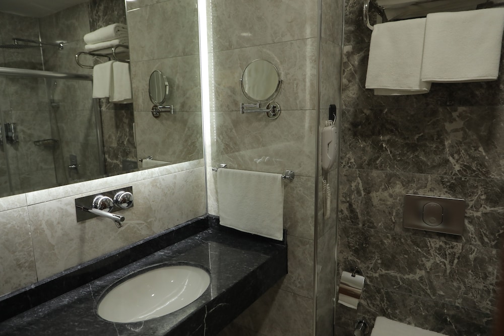 Elit Otelhan 25/27