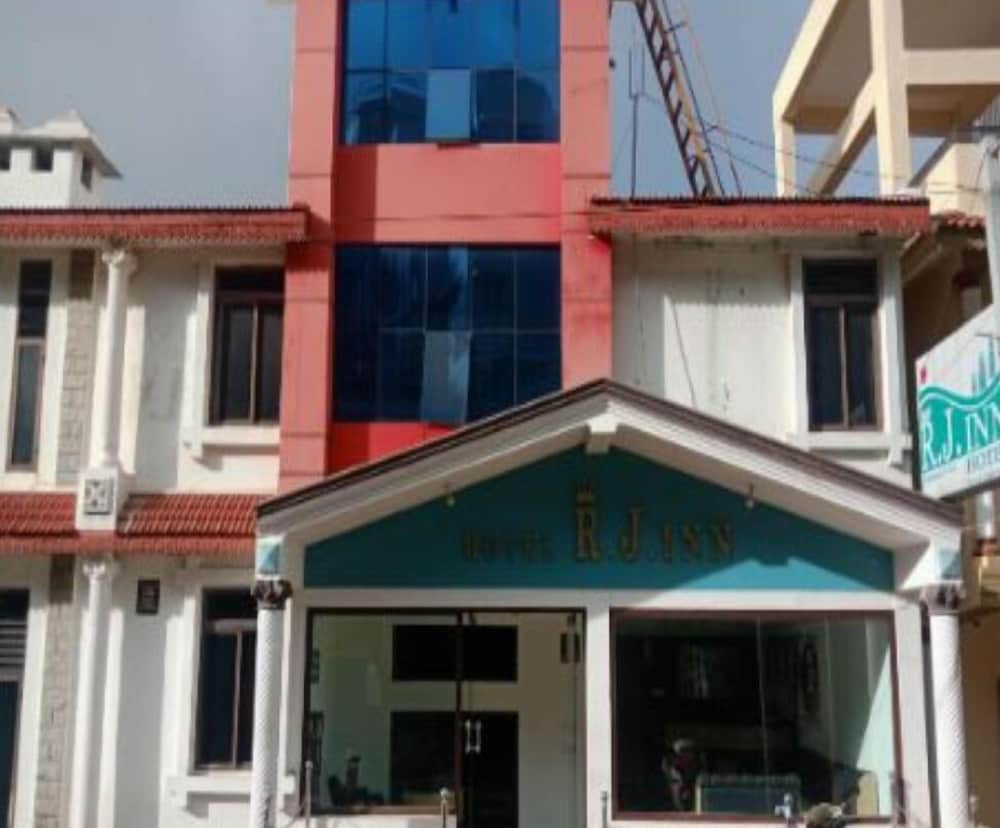RJ INN HOTEL 4/36