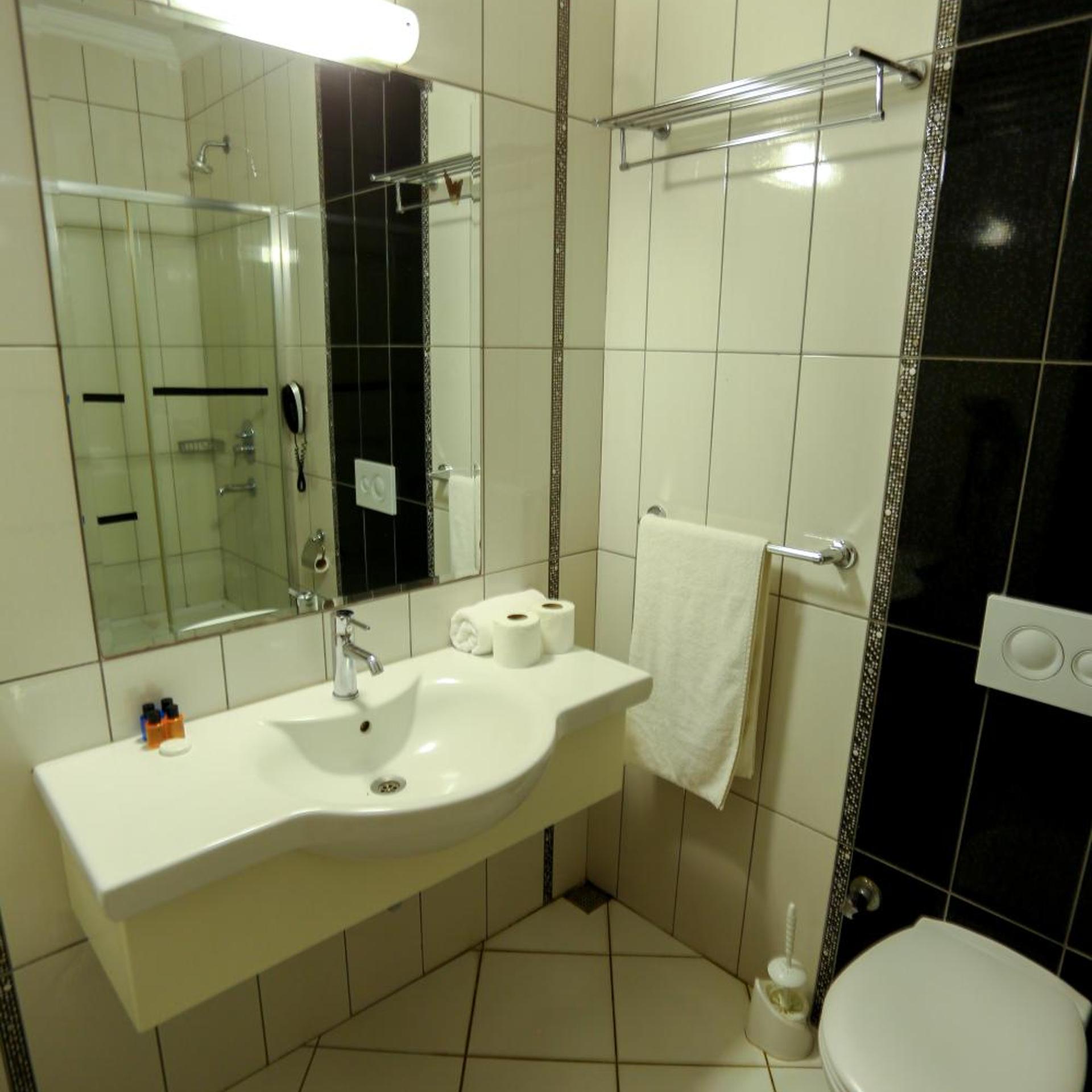 Hotel Baba 33/37