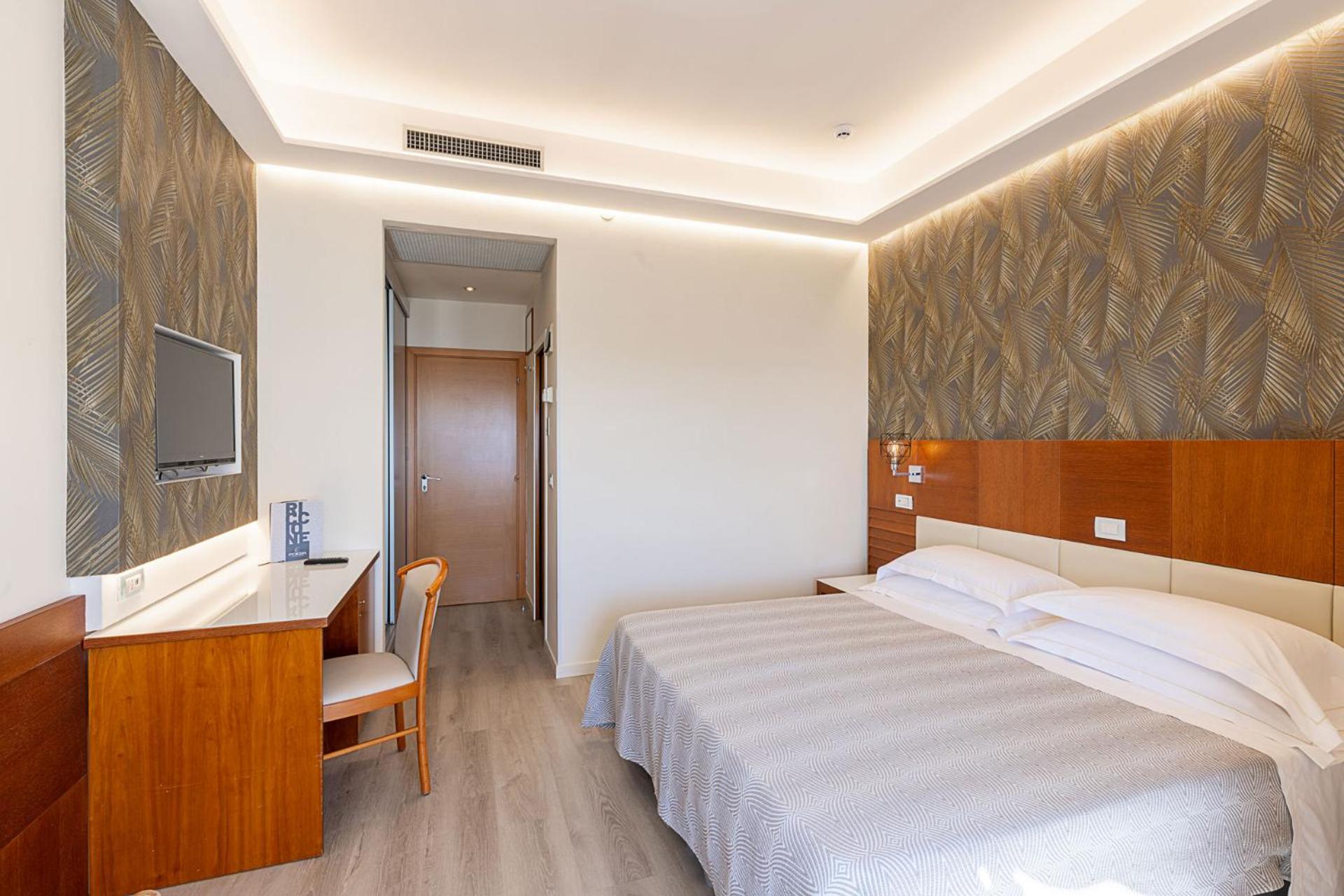 Hotel Poker 19/57