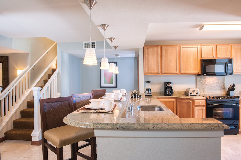 Club Wyndham At Waikiki Beach Walk 37/47