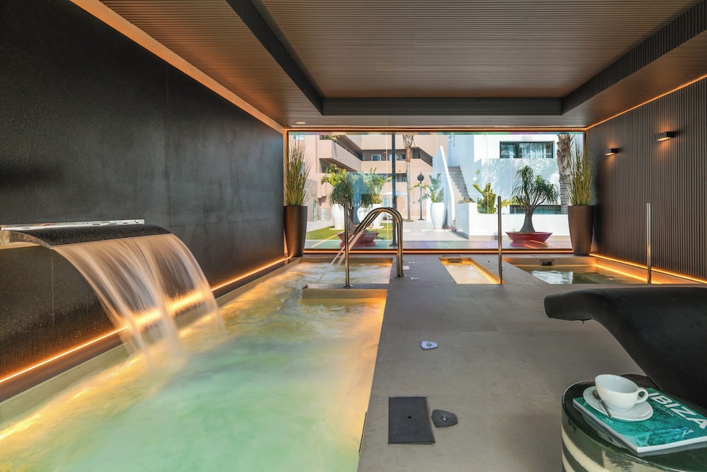 Migjorn Ibiza Suites Spa 20/50