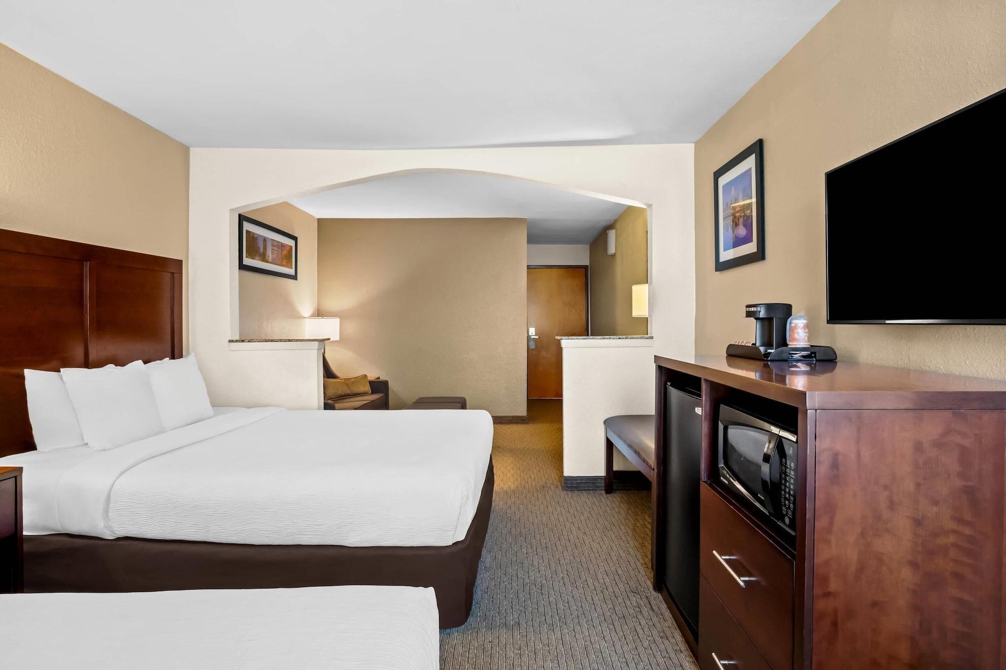 Suite, Multiple Beds