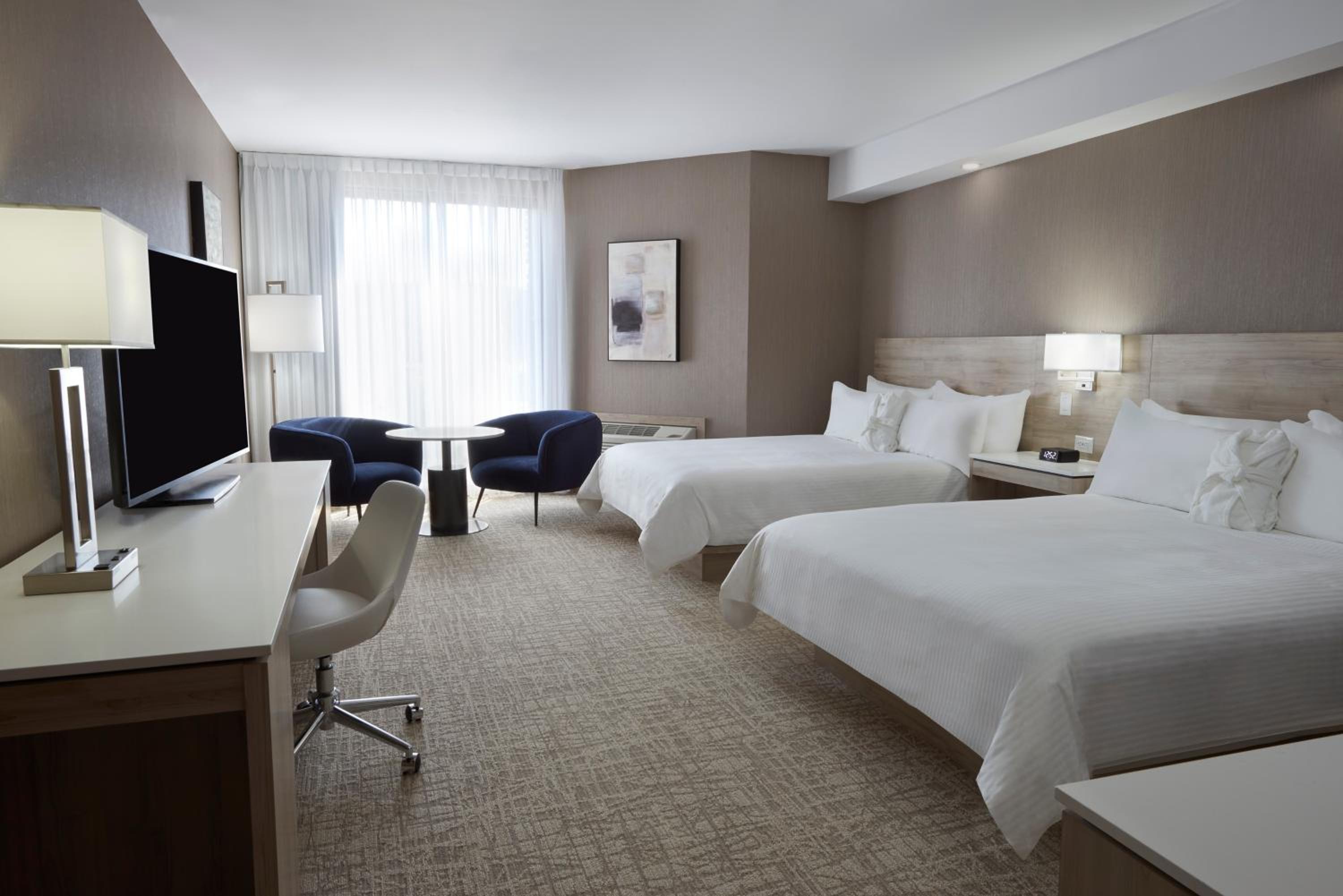 Tower, Premium, 2 Queen Beds