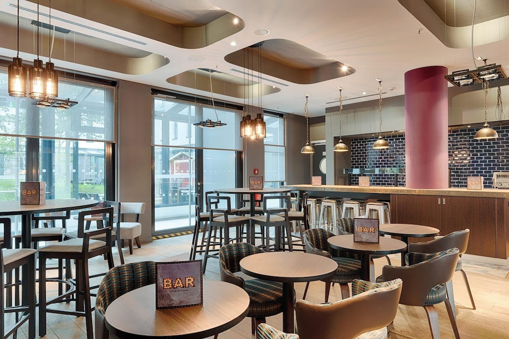 Premier Inn Berlin Alexanderplatz Hotel 39/53