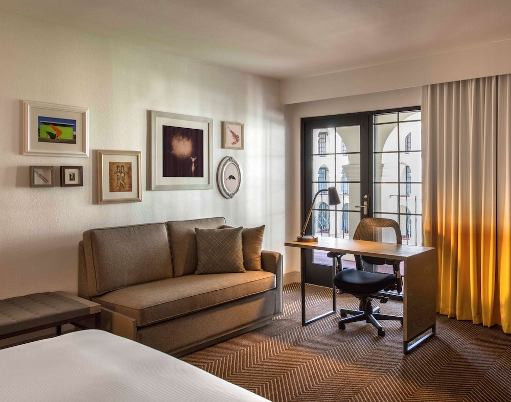 Doubletree By Hilton Austin 35/60