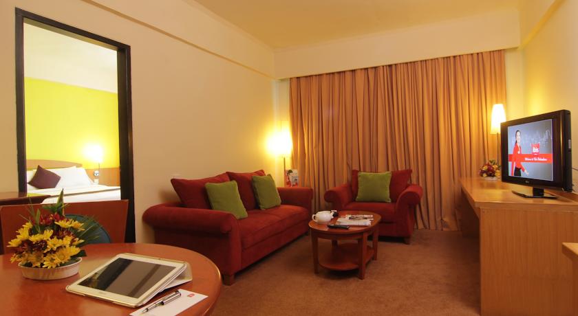 Grand Suka Hotel 17/30