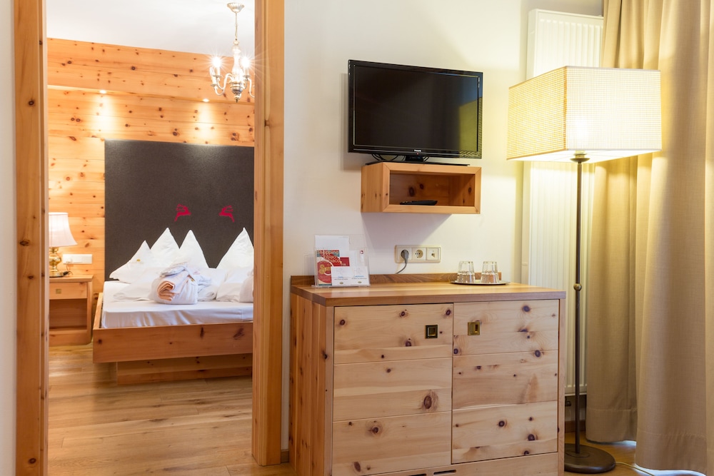 Romantik Hotel Santer 55/66