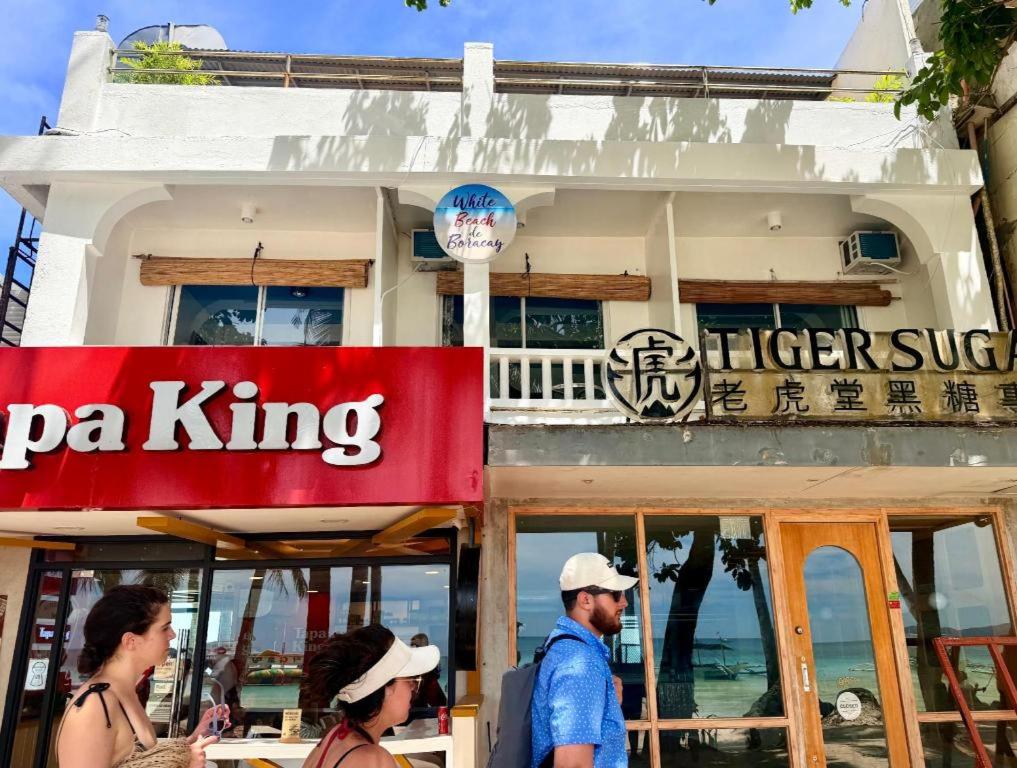 White Beach De Boracay 11/50